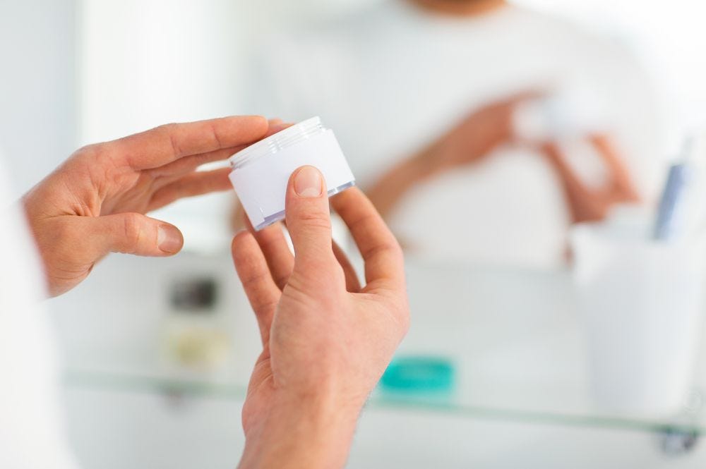 Rejuvenescimento da pele: veja quando usar cremes anti-idade